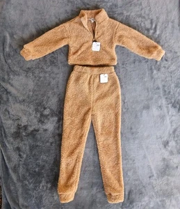 *Neu mit Etikett* Nova Kinder 2-teiliges Set bauchfreies Oberteil Pullover mit Hose Mode Nova - Bild 1 von 6