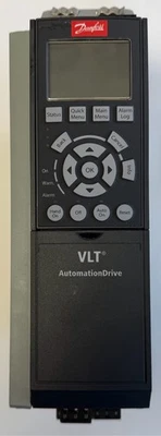 Danfoss Frequenzumrichter / FC-302PK37T5E20H1BGXXX / 131B0478 / 0.37 kW / 0.5HP - Bild 1 von 4