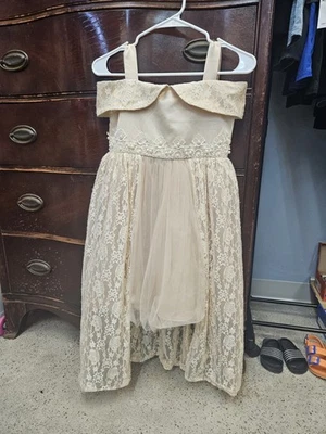 Vestido de fiesta niña talla 7 años Foto 1 de 4