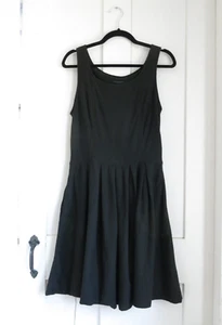 Curator Mini Skater Dress Medium Hunter Green Minimalist Capsule Cotton Sundress - Picture 1 of 7