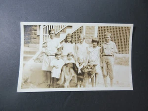 1930 Depression Era children group photograph photo with Rex the German Shepherd - Foto 1 di 5