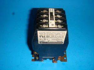 NUEVO RELÉ DE CONTROL WESTINGHOUSE BF, BF84F, 300V, 8NO/4NC, NUEVO EN CAJA - Imagen 1 de 8