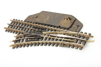 H0 Trix Express 4351 Weiche links Rumpe/Bastel/Schmutz/Kratzer/Mängel o.OVP #7 - Bild 1 von 4