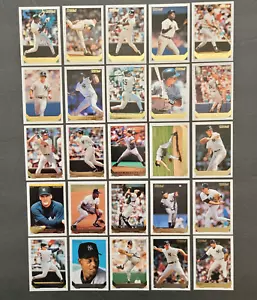 New York Yankees 1993 Gold Parallel Karten 25 verschiedene Near Team Set Topps - Bild 1 von 2