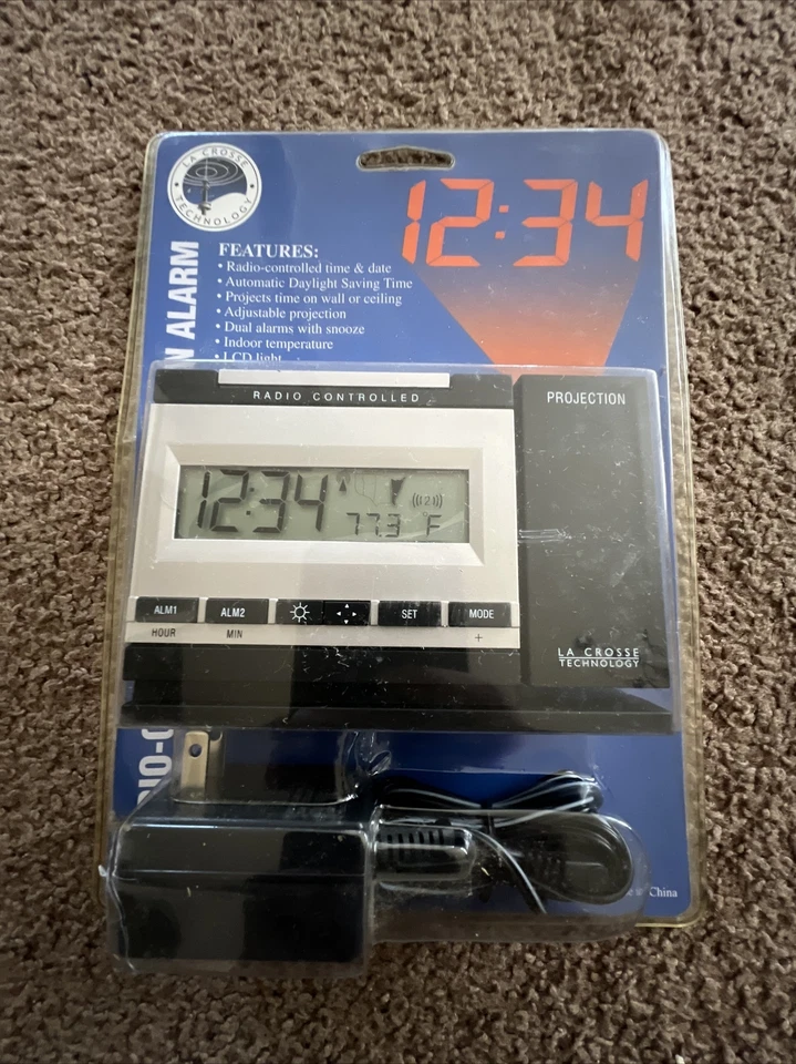 La Crosse Radio Controlled Projection Alarm Clock Wt-5720 Fast Ship Lacrosse