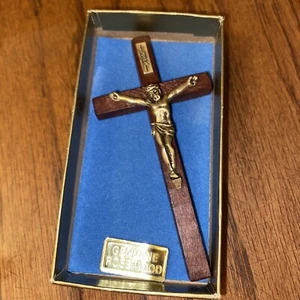 Vtg INRI Jesus Crucifix Rosewood Religious Cross MCM Christian Wall Hanging Box - Picture 1 of 6