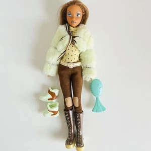 My Scene Doll: Chillin’ Out - Madison Wesley With Clothes & Shoes. Chilling 2003 - Picture 1 of 12