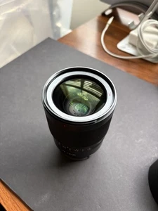 Lente Sony SEL 35 mm f/1,4 ZA FE Distagon T* - Imagen 1 de 6