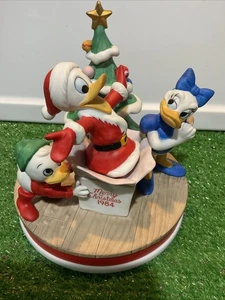 Figura Celebrando 50 Cumpleaños Pato Donald Colección Disney Navidad 1984 - Imagen 1 de 13