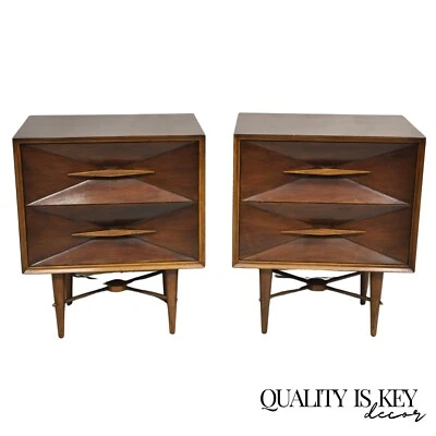 Vintage Mid Century Modern 3D Diamond Facade Walnut Nightstands - a Pair - Image 1 of 4