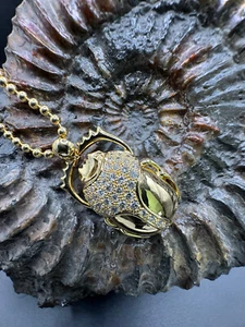 Ciondolo scarabeo luminoso in oro giallo 18 kt con brillanti fini - Foto 1 di 21