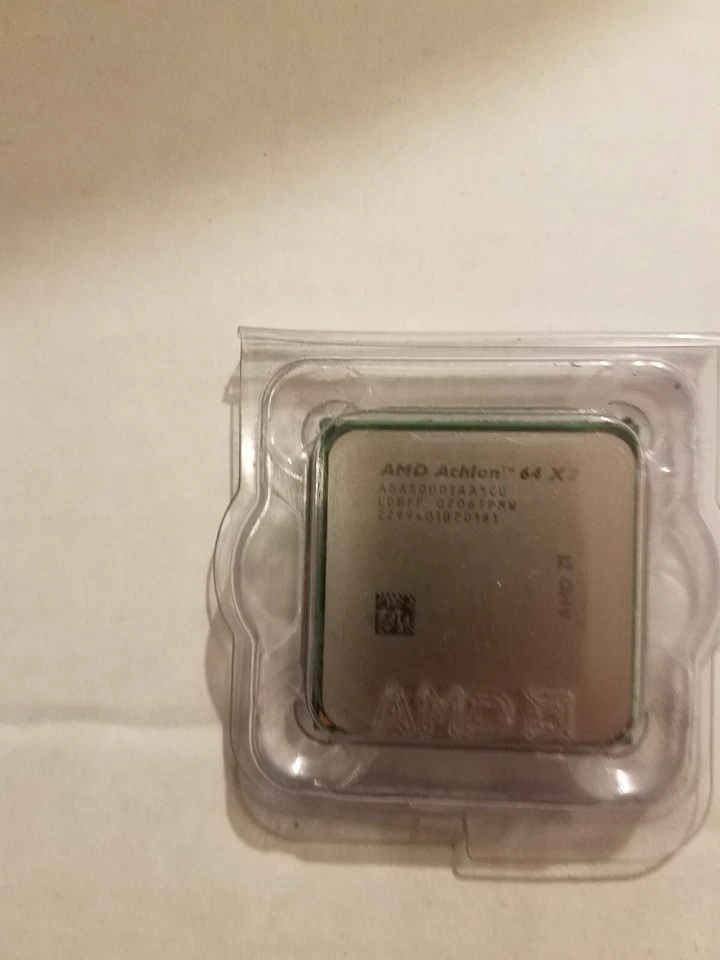 AMD Athlon 64 X2 5000+ 2 Core  2.6GHz Socket AM2 CPU ADA5000IAA5CU - Image 1 of 4