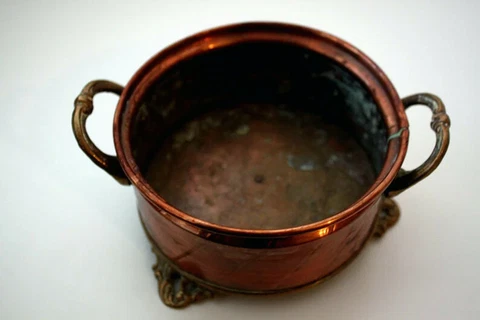 Cauldron 16 - copper and brass - vintage French 1960 Cover