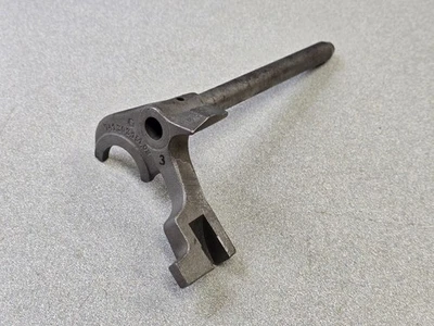 USED ORIGINAL GENUINE PORSCHE 356B 356C 356SC REVERSE SHIFT FORK #3 - Image 1 of 4