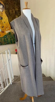 $80 Magaschoni Beige Tostado Tejido Viscosa Chaleco Largo 2 Bolsillos con Cremallera Talla L NUEVO Etiqueta Foto 1 de 4