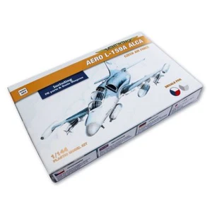 1/144 Modern Trainer : Aero L-159A Alca w/PE + Resin Weapons [CZECH] : MINIWING - Picture 1 of 4