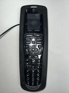 Mando a distancia universal Logitech Harmony One r-iy17 con base de cargador probado *Leer descripción* - Imagen 1 de 19