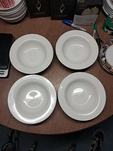 4 PIER 1 NEW ESSENTIALS CLASSIC white 8 5/8" rim soup bowls Euc+ Bin 206 - Picture 1 of 7