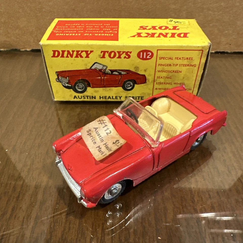 VINTAGE DINKY TOYS 112 AUSTIN HEALEY SPRITE MK.II IN ORIGINAL BOX 1961 MINT  - Image 1 of 3