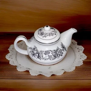Beautiful Black And White With Bird Motif Mlesna Tea Pot Small Size 4.25 Tall 7” - Picture 1 of 5