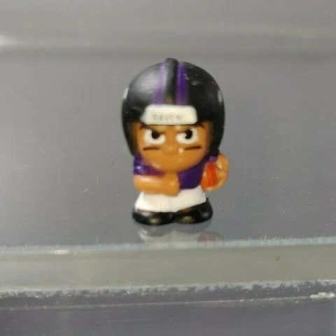 RARE 1" TALL BALTIMORE RAVENS NFL TEENYMATES SERIES 2 RUNNING BACKS FIGURE Cover