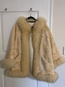 Vintage 70s WHITE PENNYLANE Sheepskin JACKET S/M coat boho HIPPIE GREAT COND - Picture 1 of 2