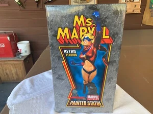 Bowen Designs - "Ms. Marvel Retro Version Painted Large Statue" Limited Ed. MINT - Picture 1 of 12