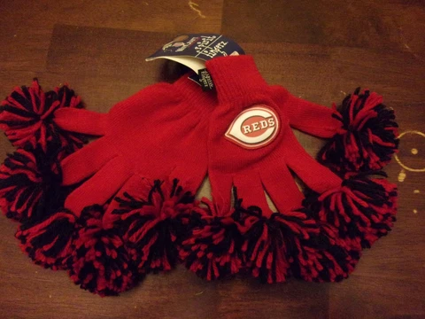 Cincinnati Reds NEW spirit fingers gloves Wincraft womens MLB Cover