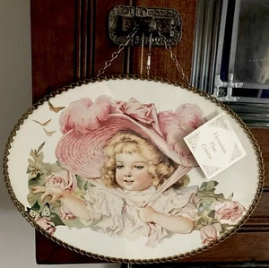 VTG GALLERY GRAPHICS Replica Chain Oval Frame Victorian Flue Cover Girl Print - Picture 1 of 8