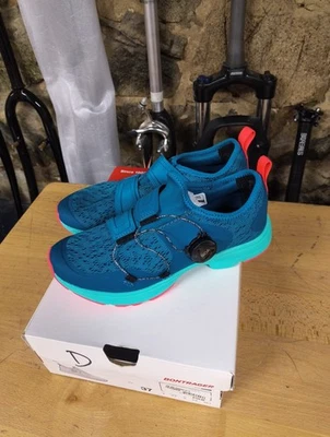 Zapato de ciclismo interior Bontrager Cadence; $135.00 Foto 1 de 2