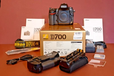 Nikon D700 FX 12.1 MP DSLR Digital Camera + extras -   14K SHUTTER COUNT !! - Image 1 of 4