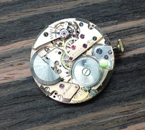 BUREN cal. 1005 Automatic Watch Movement - Micro Rotor - Ticking / Restoration - Picture 1 of 4