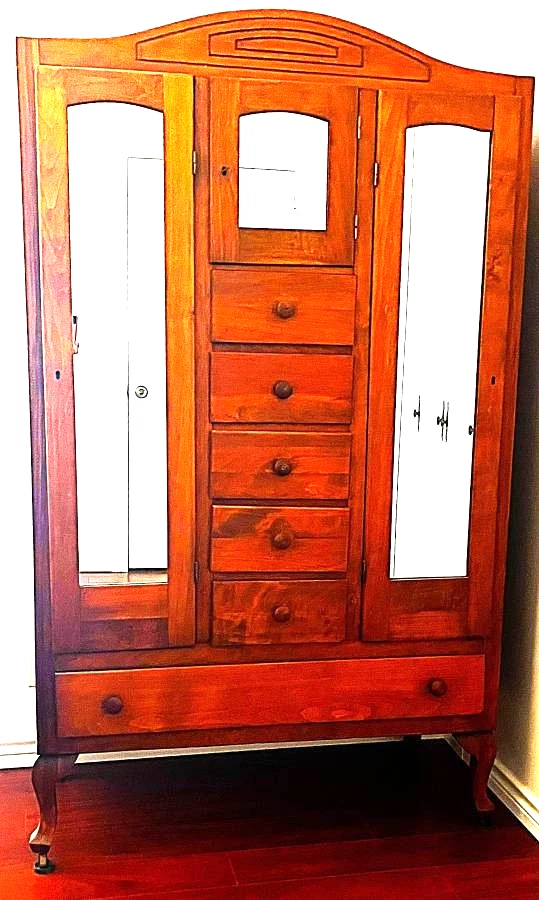 Armario antiguo, espejos de armario 3 puertas, ruedas de 6 cajones patas inferiores 1943 Foto 1 de 4