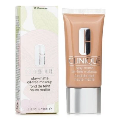 Base líquida de maquillaje CLINIQUE STAY MATE SIN ACEITE 1 OZ / 30 ML RARA DIFÍCIL DE ENCONTRAR NUEVA EN CAJA Foto 1 de 2