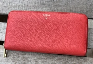 Authentic FOSSIL Red Leather Zip Around Clutch Wallet Pebbled Leather Organizer - Picture 1 of 12
