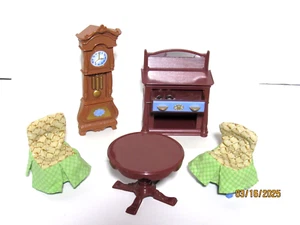 Fisher Price liebevolle Familie Esszimmer Deluxe Dekor Menge 7 Uhr Buffet Tisch - Bild 1 von 5