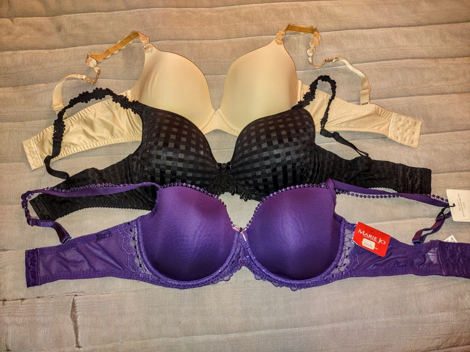 Lote de sujetadores Marie Jo extraíbles florales lazo 36D negro Avero púrpura nuevo con etiquetas desnudo usado en excelente estado Foto 1 de 4