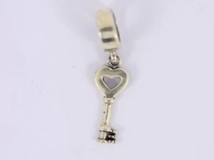 Dije de llave de corazón de plata de ley para damas impresionante suerte 925 1,4 g OM55 - Imagen 1 de 3