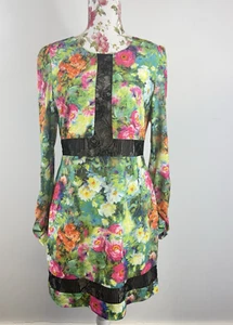 Elliatt women's floral dress long sleeved contrast trim knee length Size L - Picture 1 of 13