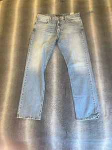 Calvin Klein CKJ 035 Men’s Jeans 36x32 Blue Light Wash Straight /Droit Leg Denim - Picture 1 of 16