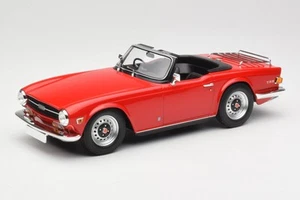 155132031 Triumph TR6 PI RHD Red Minichamps 1/18 - Foto 1 di 6