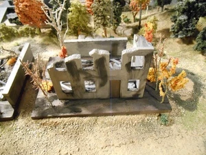 HO Minitanks individuell detailliertes handbemaltes ausgebombtes Gebäude - Bild 1 von 3