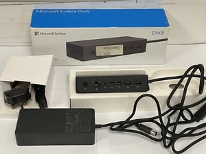 Microsoft Surface Pro 4 Docking Station Charger Hub USB DisplayPort - Afbeelding 1 van 11