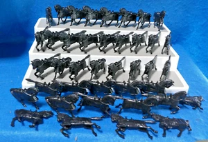 Marx Reissue Knight Horses 40 in 2 poses for Toy Soldiers (Black) - CHEAP!!! - Picture 1 of 6
