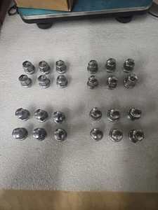 2013-2024Dodge Ram 1500 , Jeep Factory Stainless 14x1.5  Nuts Lugs 24 - Bild 1 von 5