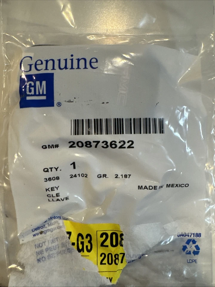 GMC GM Llavero de entrada sin llave Transmisor remoto 20873622 OEM con llave Nuevo Foto 1 de 3