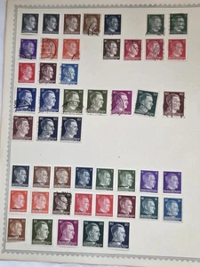 Varios. Estampillas con cabeza de Hitler de 1 página, 48 estampillas usadas montadas - Imagen 1 de 10