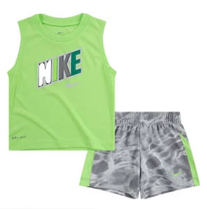 Neu Jungen limettengrün, rauchgrau Nike 2-teiliges Dri-Fit Shorts Set Größe 18 Monate - Bild 1 von 3