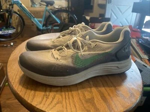 Nike Lunar Glide 5 Damen Größe 9,5 Schuhe Sportschuhe grau/weiß - Bild 1 von 12
