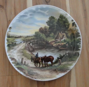 Vintage Holland Country 9 1/2 Inch Decorative Wall Plate by L C van Hunnik - Picture 1 of 4